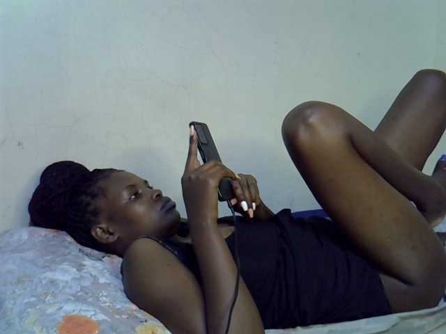 Cute-aliyah live cam on BongaCams