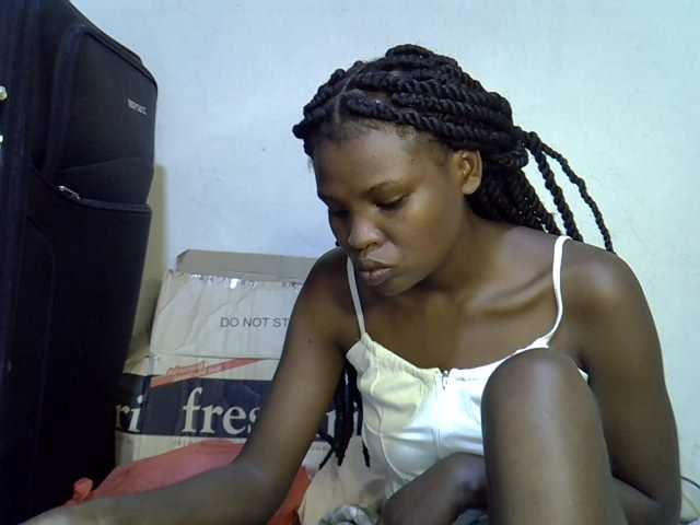 Cute-aliyah live cam on BongaCams