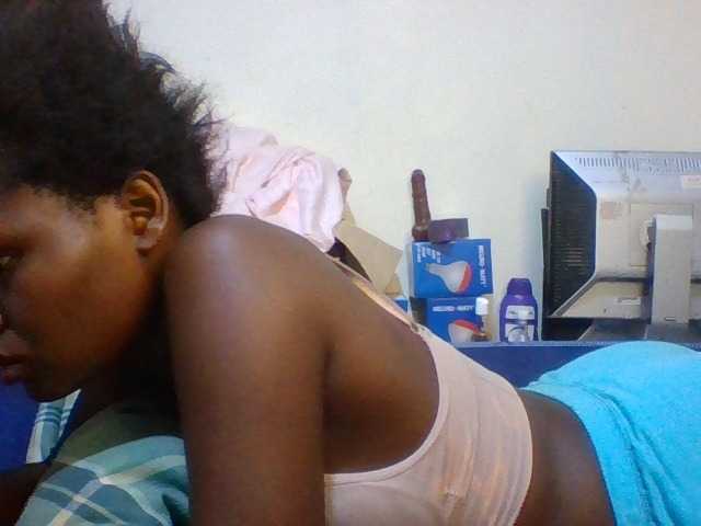 Cute-aliyah live cam on BongaCams