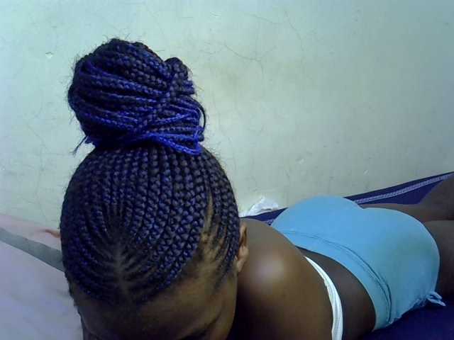 Cute-aliyah live cam on BongaCams