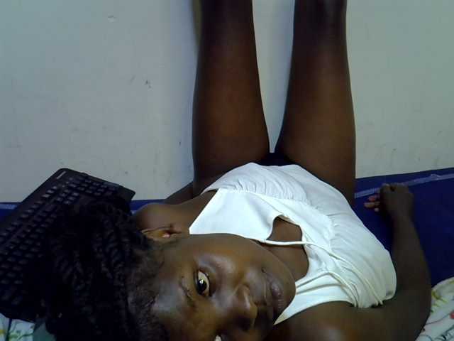 Cute-aliyah live cam on BongaCams