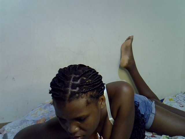 Cute-aliyah live cam on BongaCams