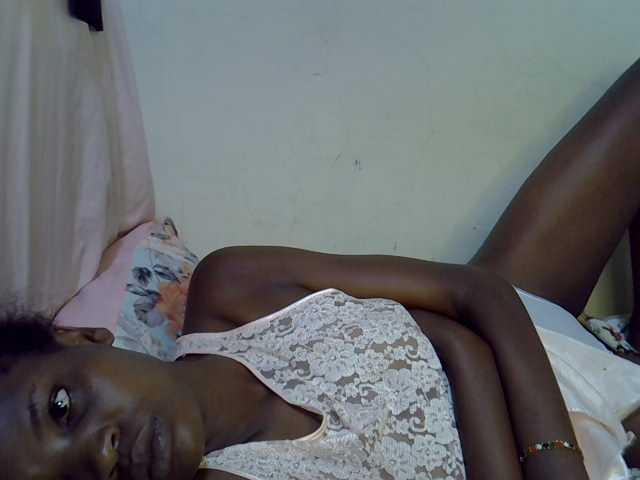 Cute-aliyah live cam on BongaCams