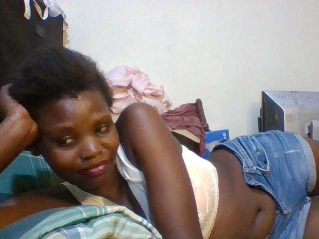 Cute-aliyah live cam on BongaCams