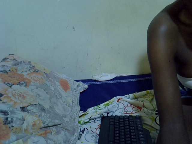 Cute-aliyah live cam on BongaCams