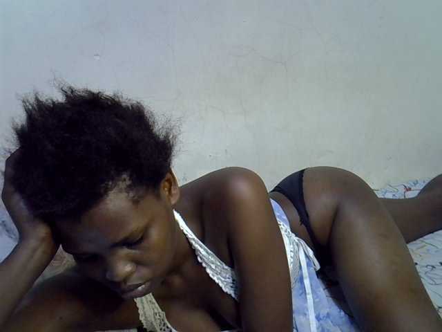 Cute-aliyah live cam on BongaCams