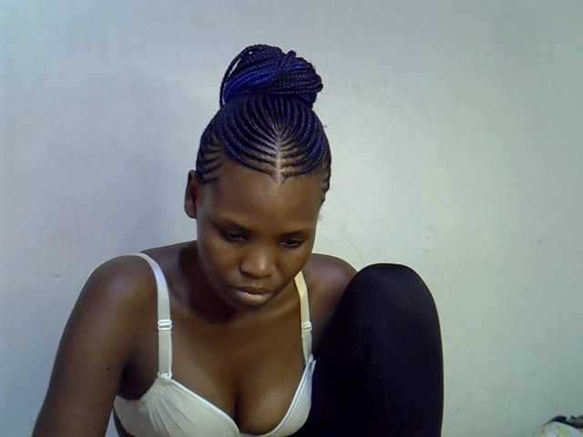 Cute-aliyah live cam on BongaCams