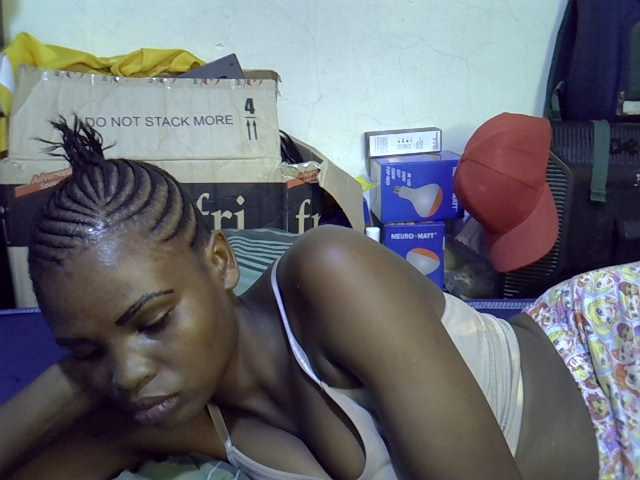 Cute-aliyah live cam on BongaCams