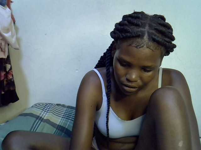 Cute-aliyah live cam on BongaCams