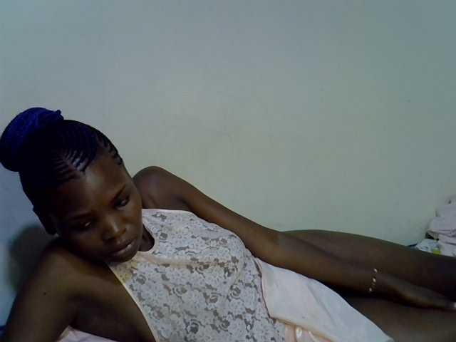 Cute-aliyah live cam on BongaCams