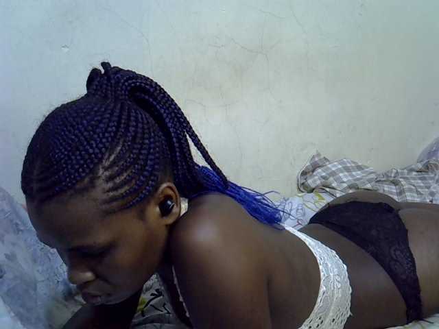 Cute-aliyah live cam on BongaCams