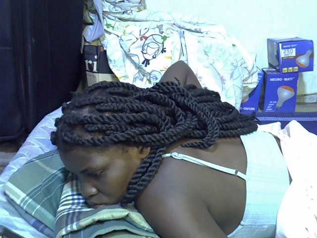 Cute-aliyah live cam on BongaCams
