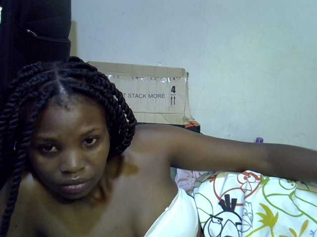 Cute-aliyah live cam on BongaCams