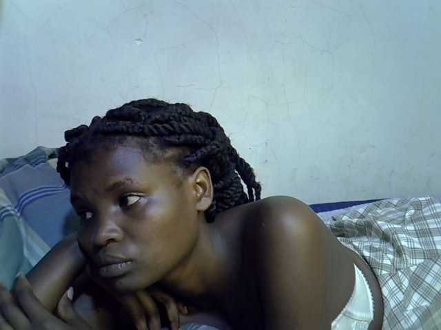 Cute-aliyah live cam on BongaCams