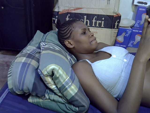 Cute-aliyah live cam on BongaCams