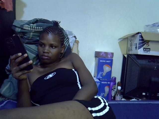 Cute-aliyah live cam on BongaCams