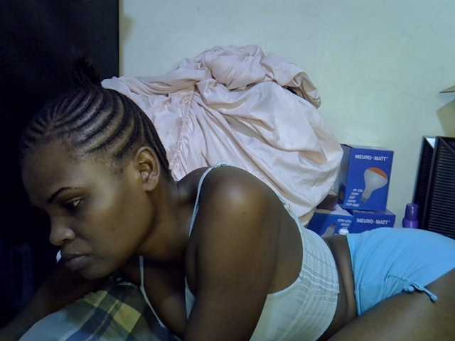 Cute-aliyah live cam on BongaCams