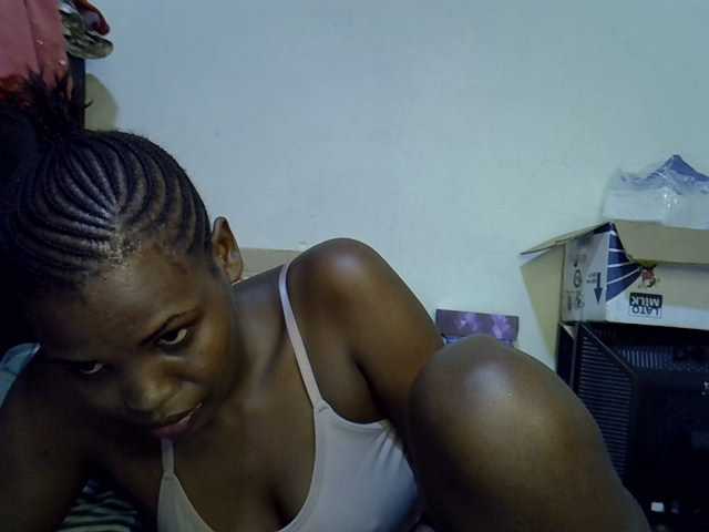 Cute-aliyah live cam on BongaCams