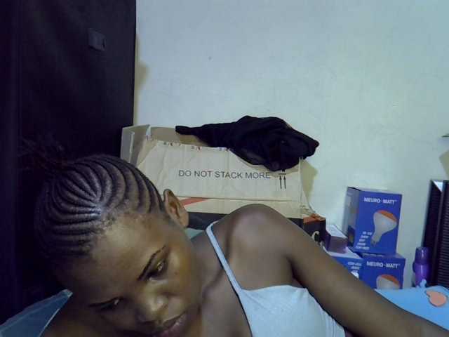 Cute-aliyah live cam on BongaCams