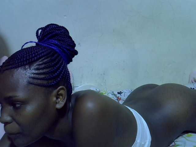 Cute-aliyah live cam on BongaCams