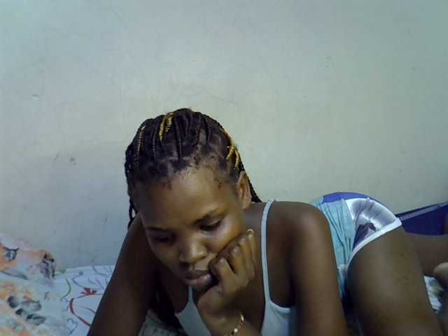 Cute-aliyah live cam on BongaCams