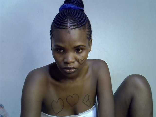 Cute-aliyah live cam on BongaCams