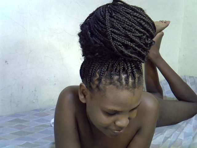 Cute-aliyah live cam on BongaCams