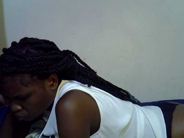 Cute-aliyah live cam on BongaCams