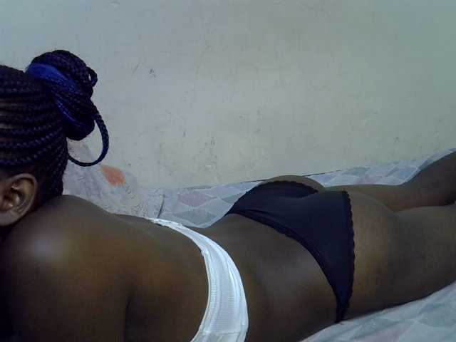 Cute-aliyah live cam on BongaCams