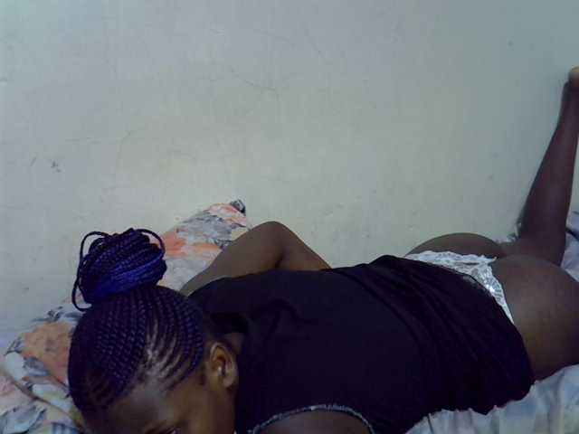 Cute-aliyah live cam on BongaCams
