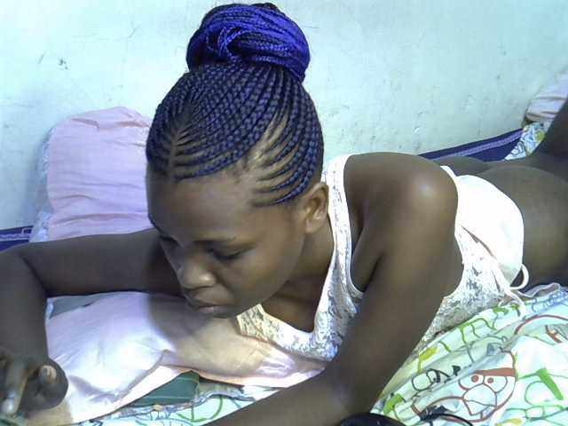 Cute-aliyah live cam on BongaCams