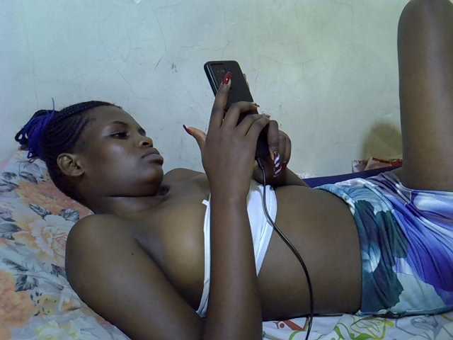 Cute-aliyah live cam on BongaCams