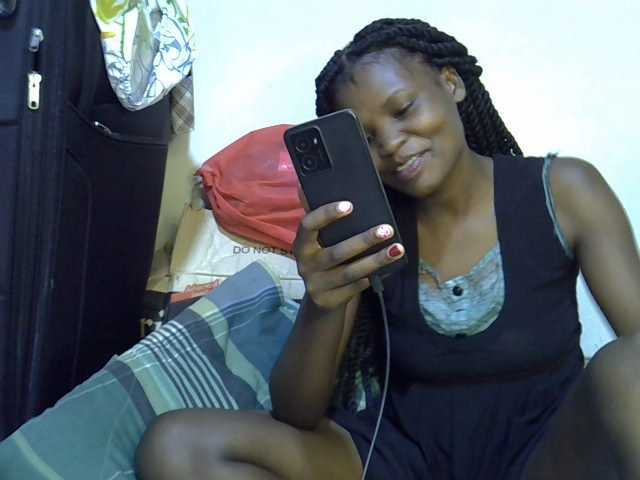 Cute-aliyah live cam on BongaCams