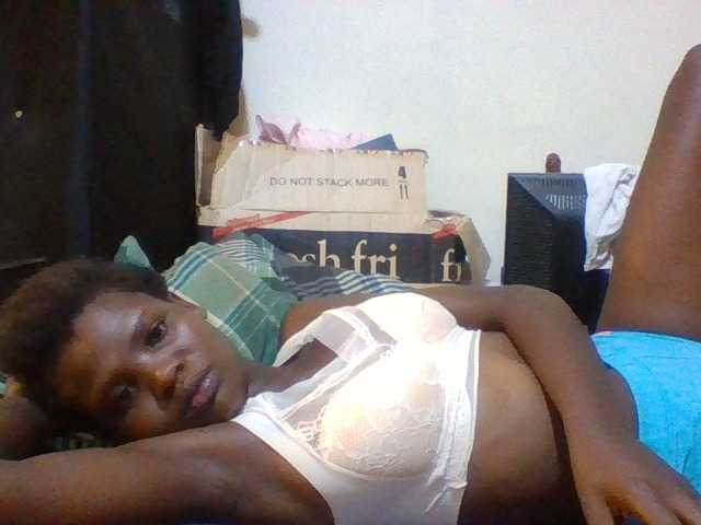 Cute-aliyah live cam on BongaCams
