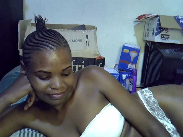 Cute-aliyah live cam on BongaCams
