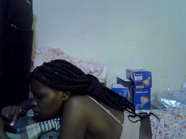 Cute-aliyah live cam on BongaCams