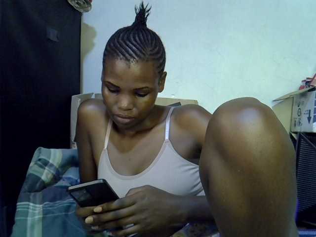 Cute-aliyah live cam on BongaCams
