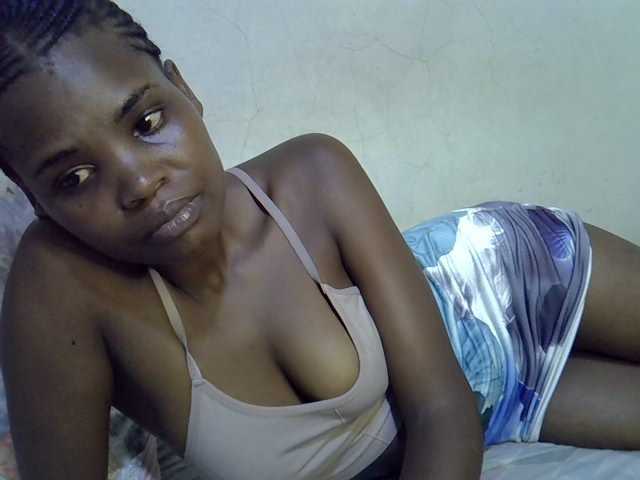 Cute-aliyah live cam on BongaCams