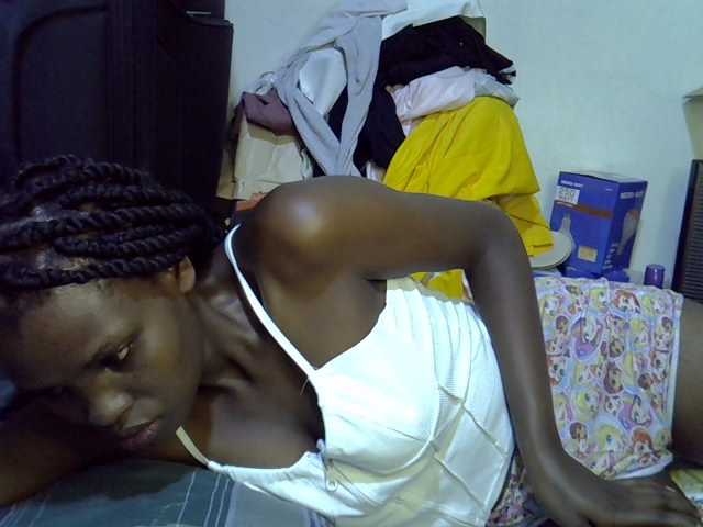 Cute-aliyah live cam on BongaCams