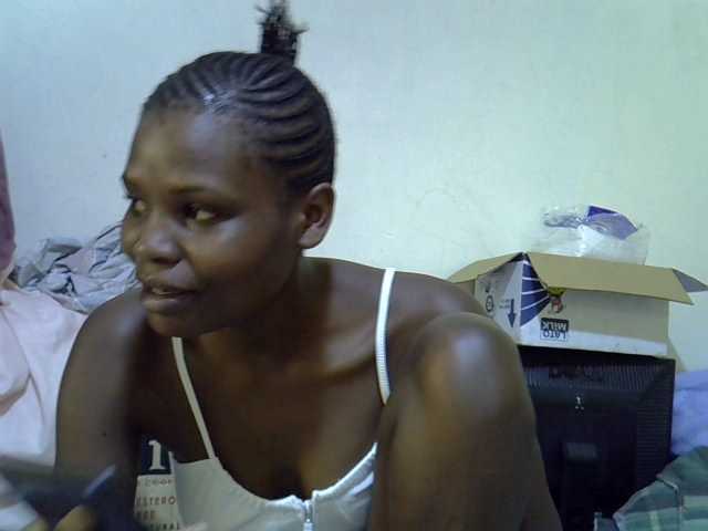 Cute-aliyah live cam on BongaCams