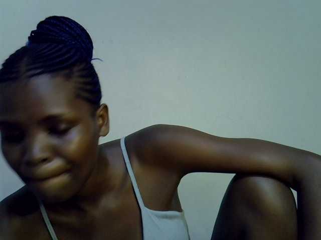 Cute-aliyah, en directo ahora en BongaCams