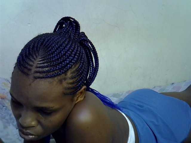Cute-aliyah live cam on BongaCams