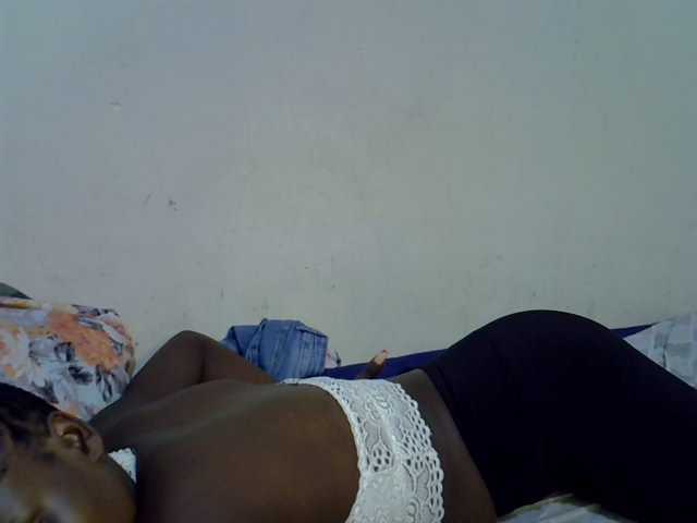 Cute-aliyah live cam on BongaCams