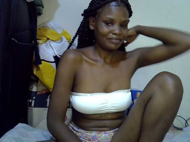 Cute-aliyah live cam on BongaCams