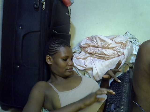 Cute-aliyah live cam on BongaCams