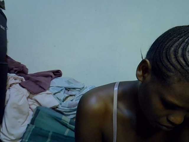 Cute-aliyah live cam on BongaCams