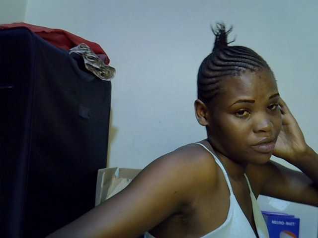 Cute-aliyah live cam on BongaCams