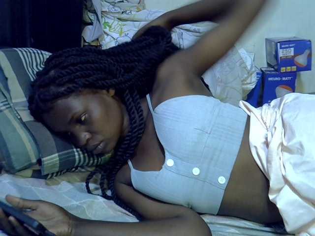 Cute-aliyah live cam on BongaCams