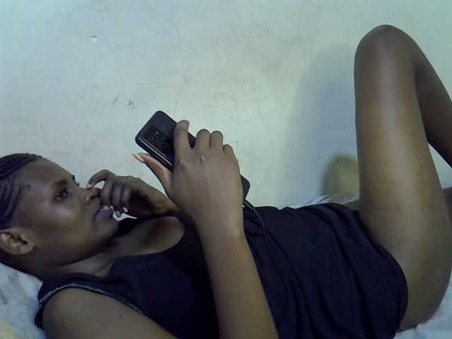 Cute-aliyah live cam on BongaCams
