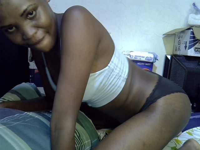 Cute-aliyah live cam on BongaCams